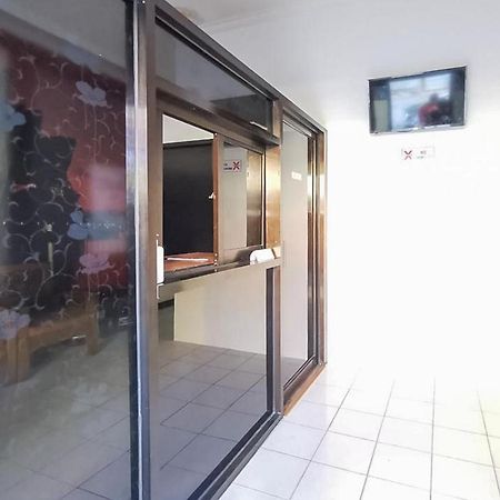 Good Sleep Balikpapan Mitra Reddoorz Hotel Exterior photo