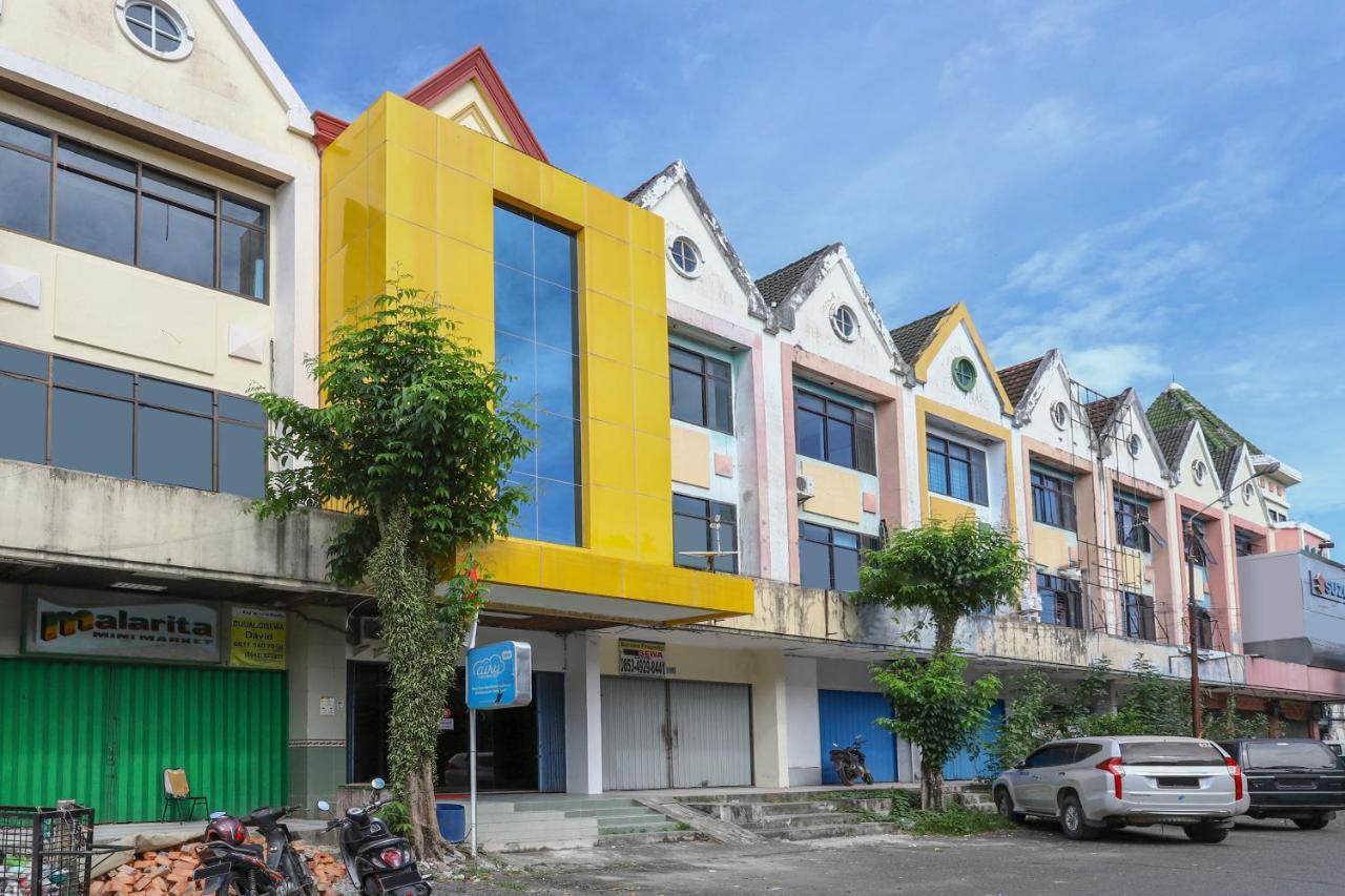 Good Sleep Balikpapan Mitra Reddoorz Hotel Exterior photo