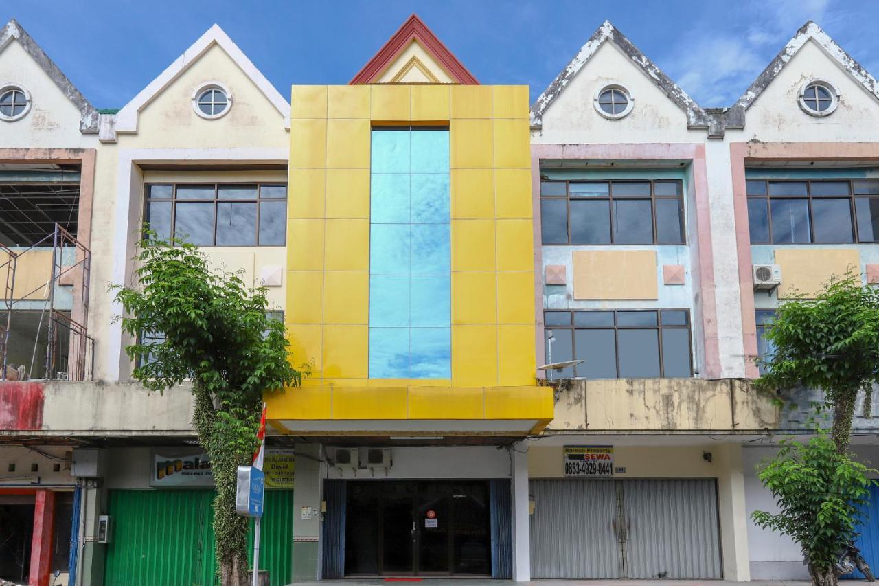 Good Sleep Balikpapan Mitra Reddoorz Hotel Exterior photo