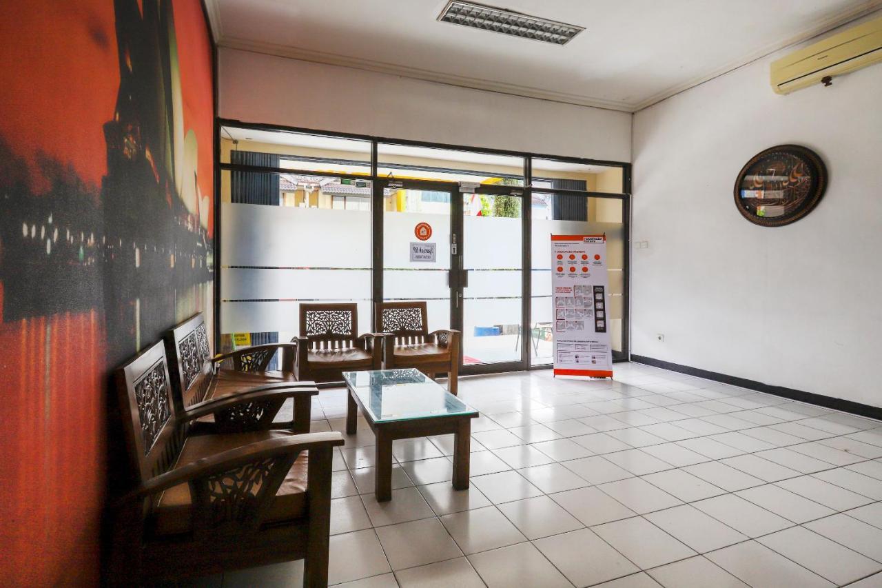 Good Sleep Balikpapan Mitra Reddoorz Hotel Exterior photo