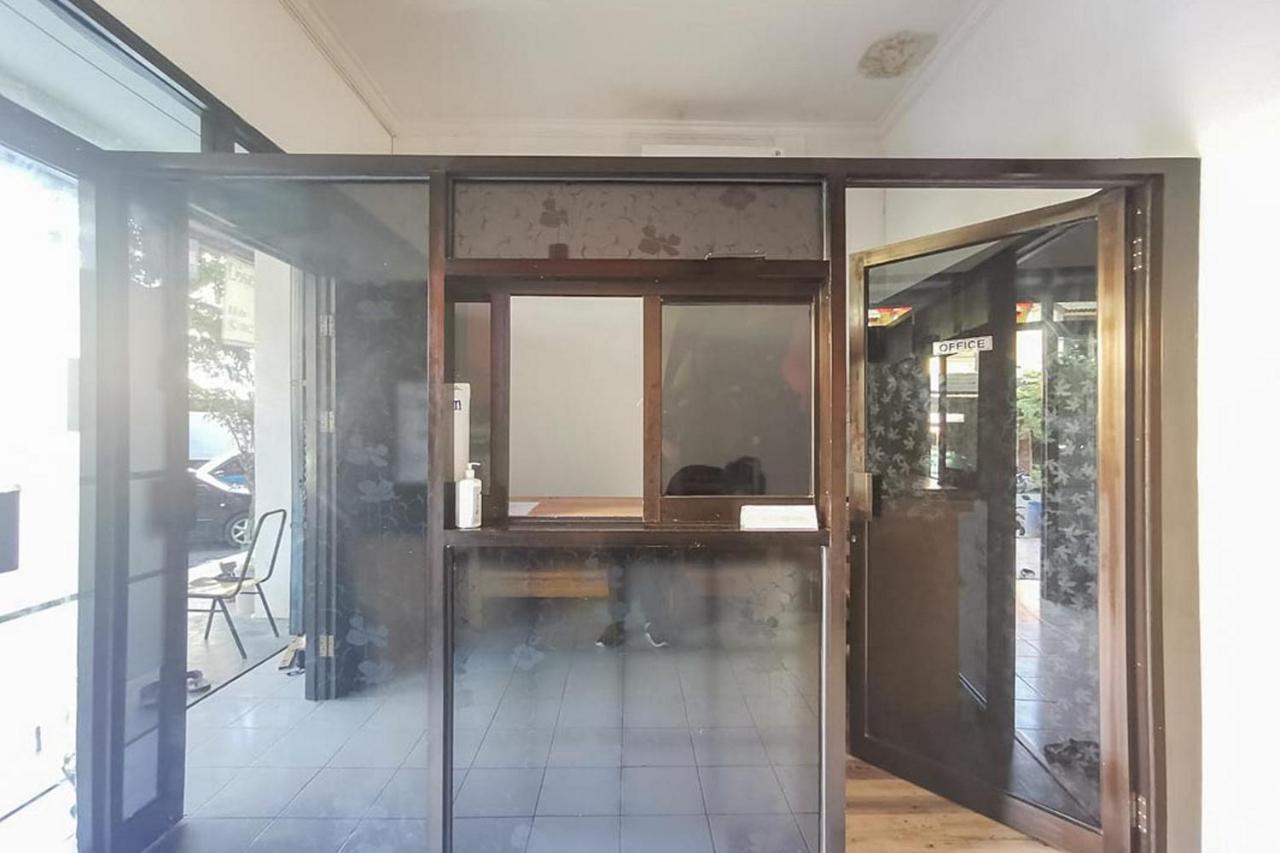 Good Sleep Balikpapan Mitra Reddoorz Hotel Exterior photo