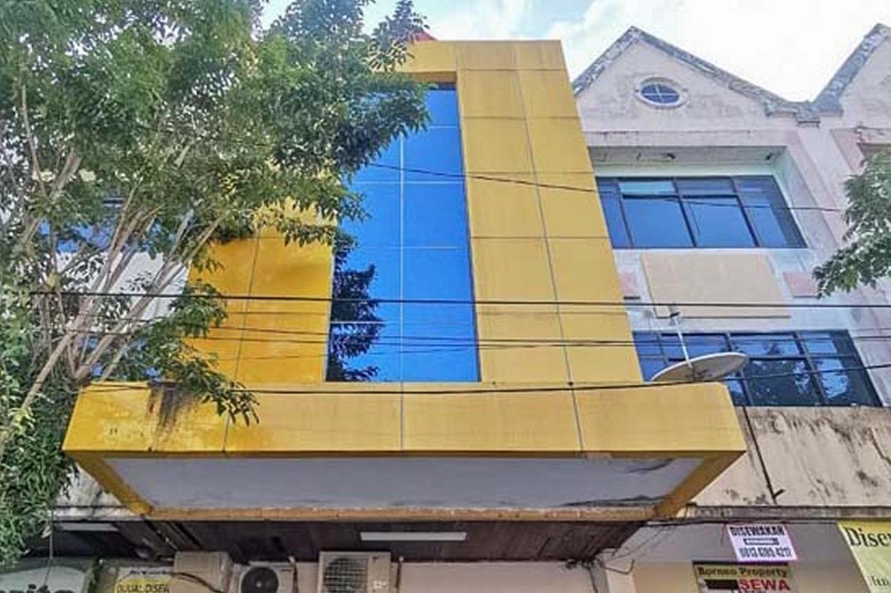 Good Sleep Balikpapan Mitra Reddoorz Hotel Exterior photo
